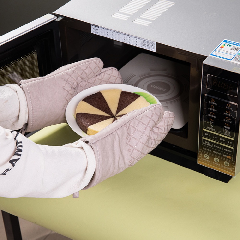 シリコン製耐熱オーブン手袋 厚手滑り止め断熱電子レンジベーキ - Oven Mitt Silicone のレビューと価格